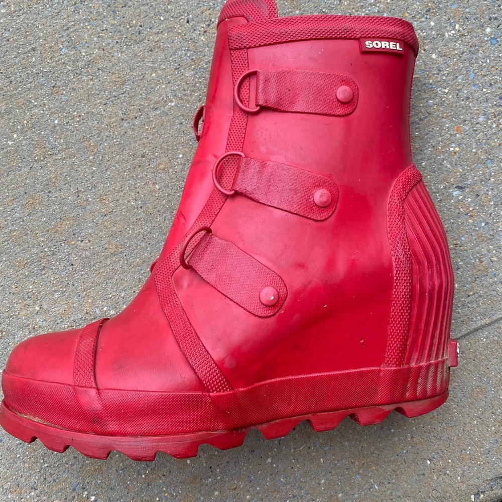 Sorel rain boots